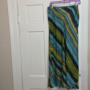 Women’s maxi skirt